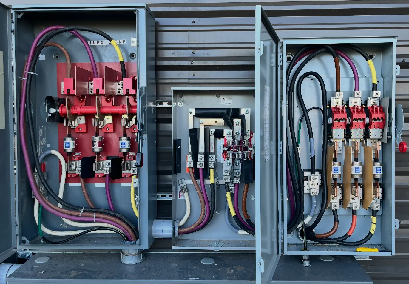 industrial warehouse electrical power distribution systems